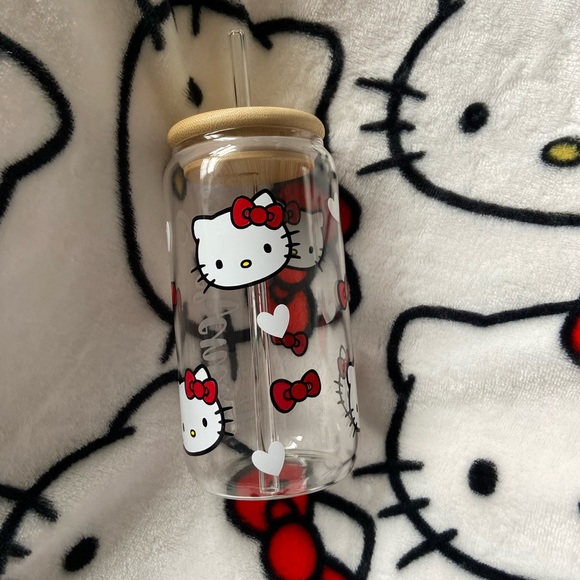 Custom Hello Kitty Cup - Picture 10 of 12